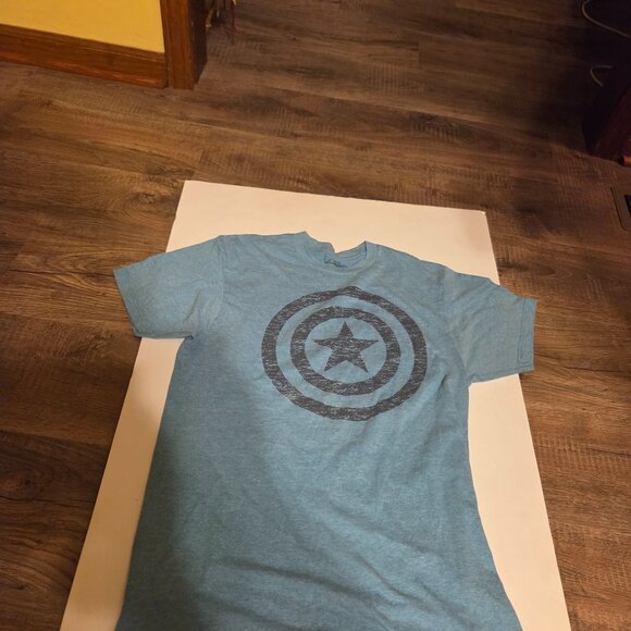 Marvel Avengers Captain America Blue & Black Short Sleeve T-Shirt Size Medium - Picture 1 of 3